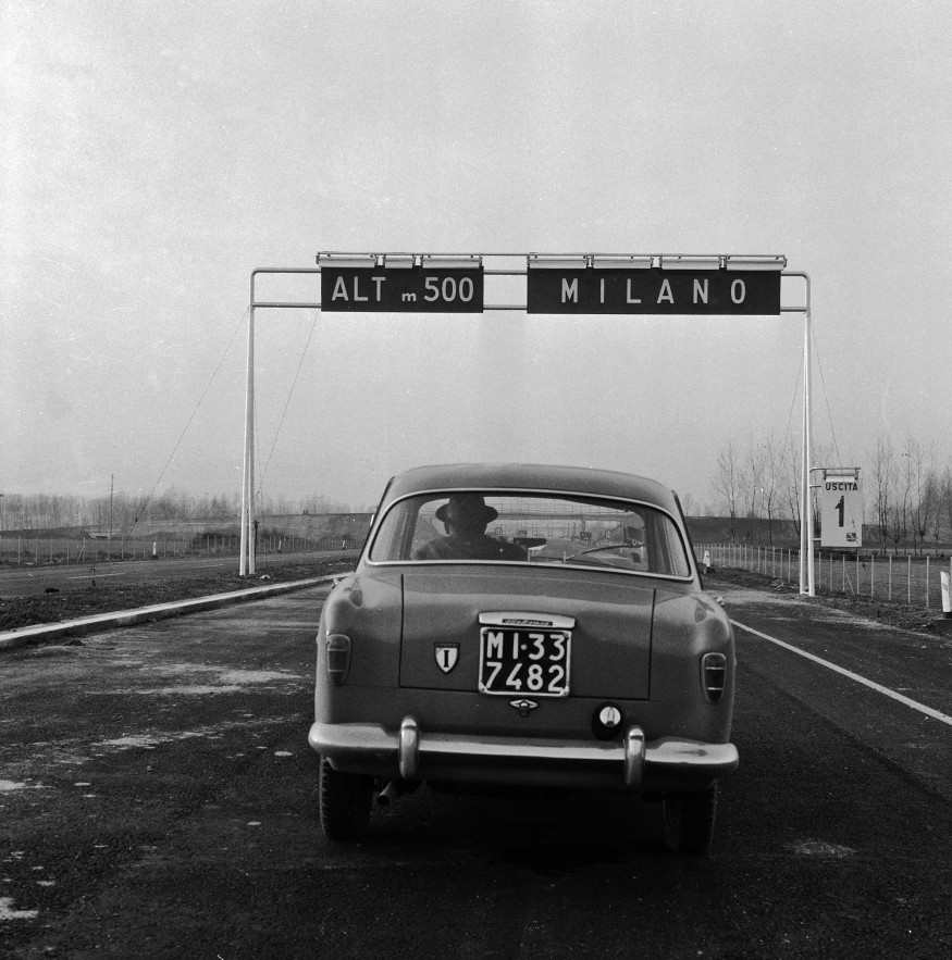 Fedele-Toscani-Autostrada-del-Sole-1958- architecture exhibitions isplora